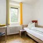 Hostel Jugendherberge Bonn *
